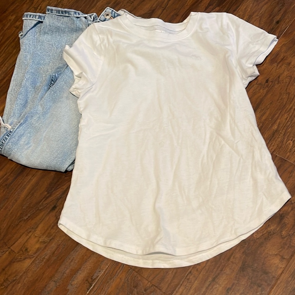 Abercrombie - Girls Curved Hem White T-Shirt Size 13/14